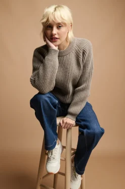 Lambswool Fisherman Ribbed Jumper - Truffle